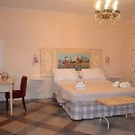 Polifemo Etna Couette-café