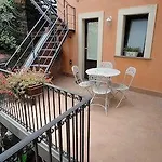 Couette-café Polifemo Etna 3*