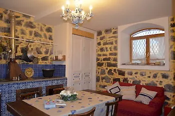 Polifemo Etna Couette-café