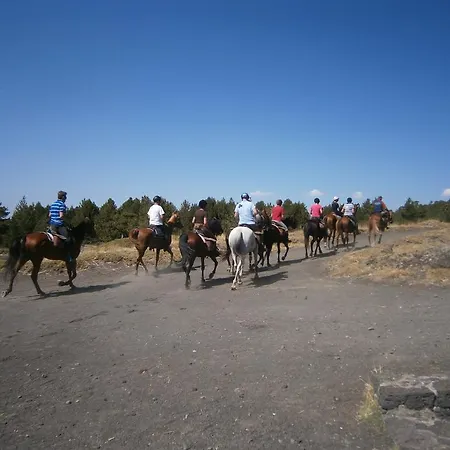 Polifemo Etna نيكولوسي